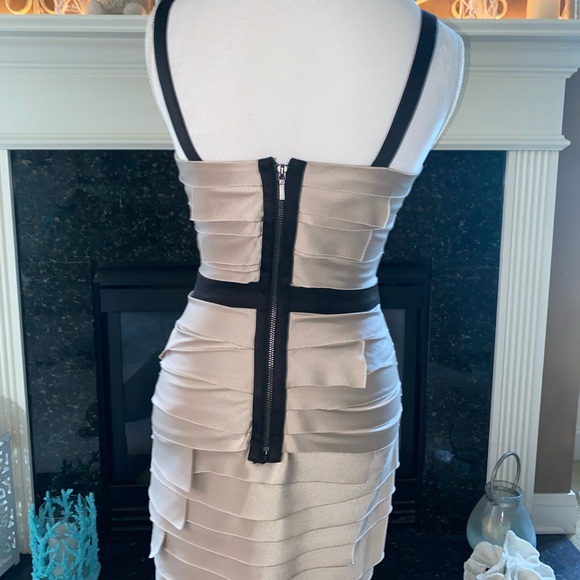 Champagne Bebe dress ♥️♥️ - Picture 4 of 5